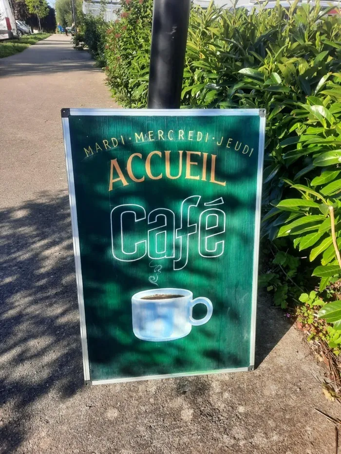 Pause café à l'association