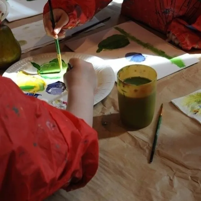 P'tits Artistes 6-12 ans : Ton meilleur profil (peinture)