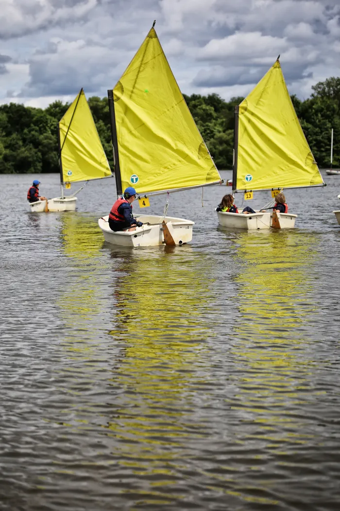 Bouge ton été à la base nautique municipale et Port-Barbe